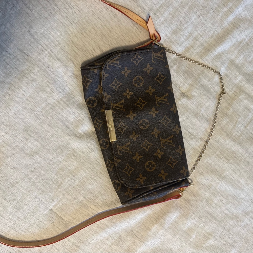Faux Louis Vuitton Crossbody Bag